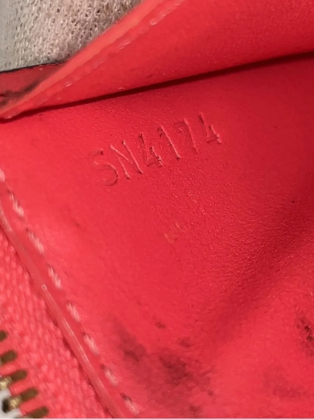 Auth Louis Vuitton Monogram Vernis Pochette Clé Orange Sunset